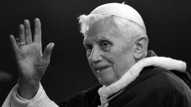 Papież Benedykt XVI nie żyje.